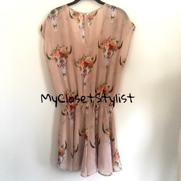 Show Me Your MuMu NWT Desert Longhorn Cow Skull Romper Medium - Picture 4 of 6